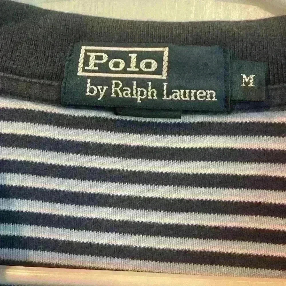 Polo by Ralph Lauren Size Medium Navy and White Striped - Picture 5 of 9